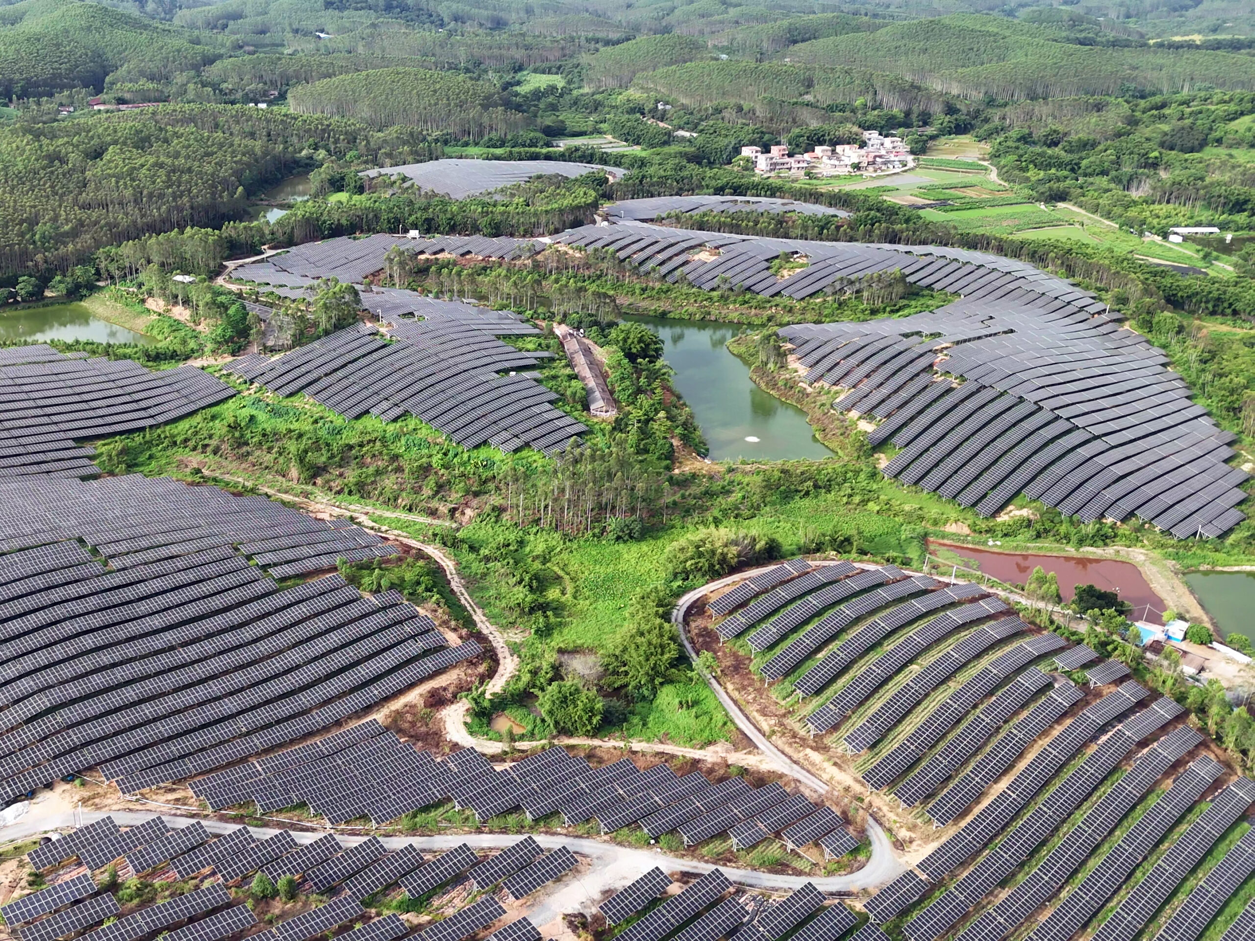 Photovoltaic Hybrids